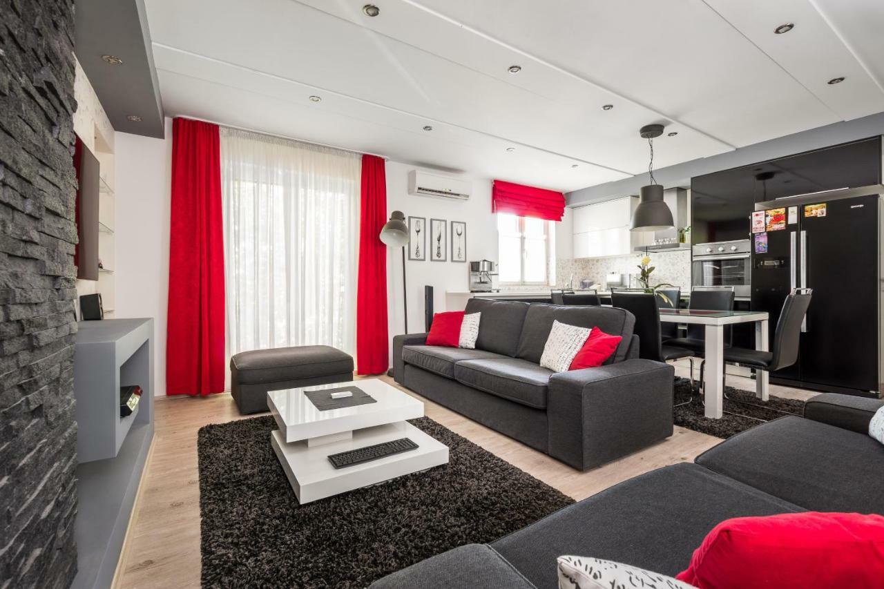 Apartments Ivan Kaštela Buitenkant foto