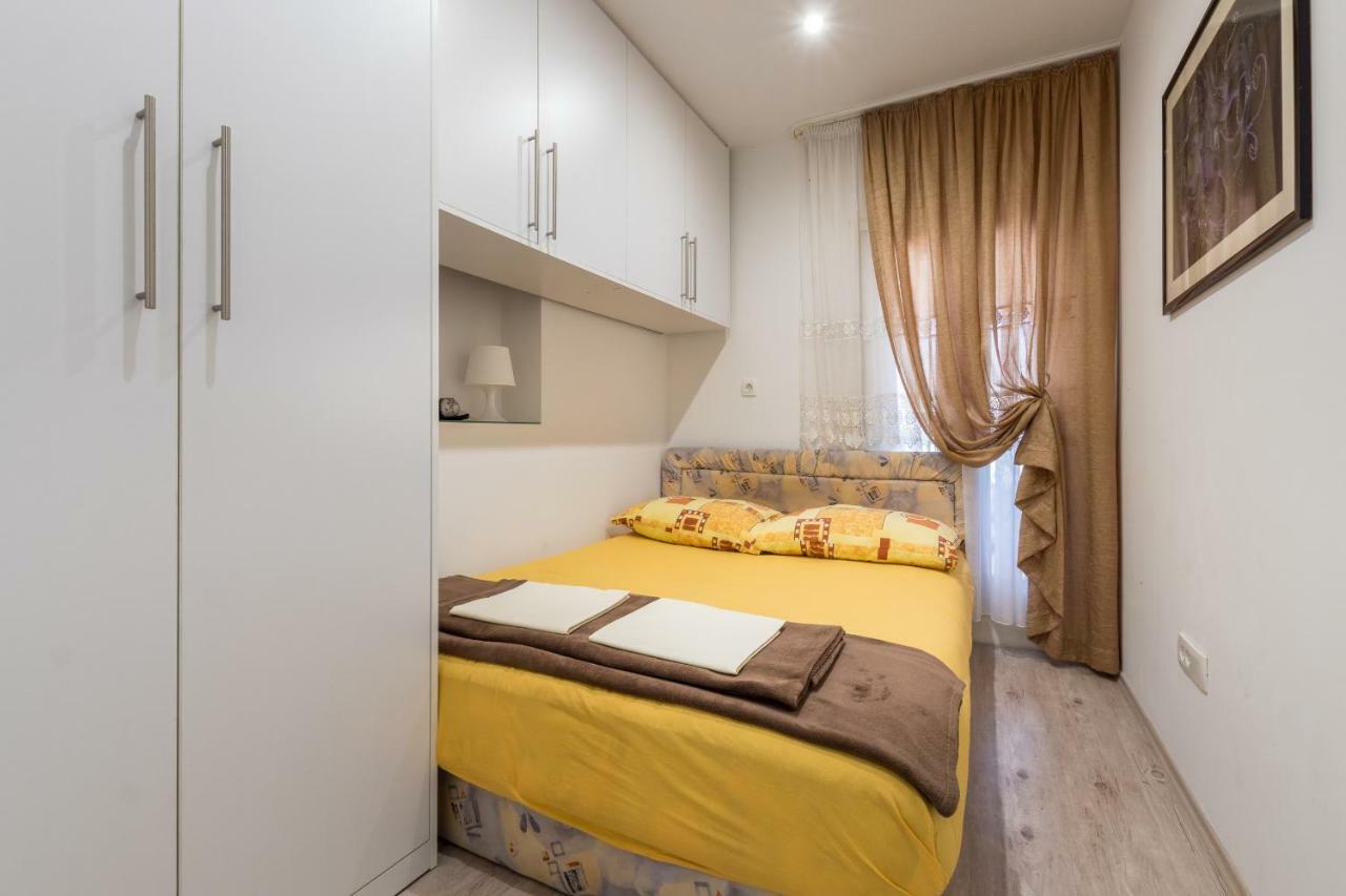 Apartments Ivan Kaštela Buitenkant foto